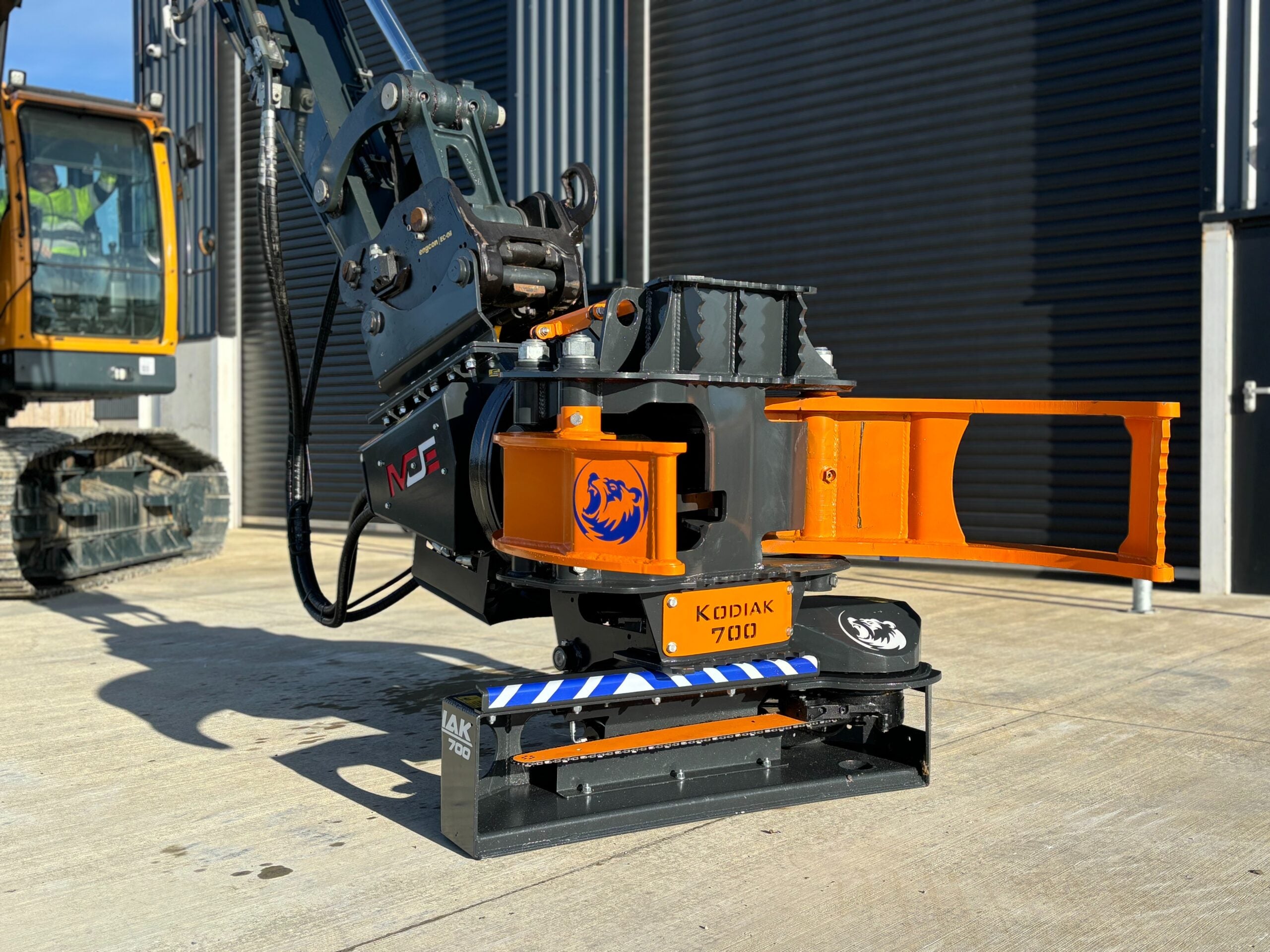 MDE MACHINERY KODIAK GRAPPLE SAW 700/KODIAK 700 MOUNT